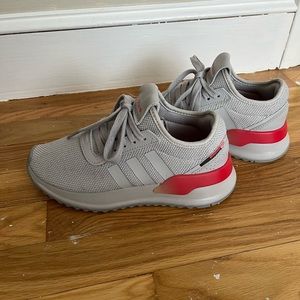 Adidas sneakers size 5
